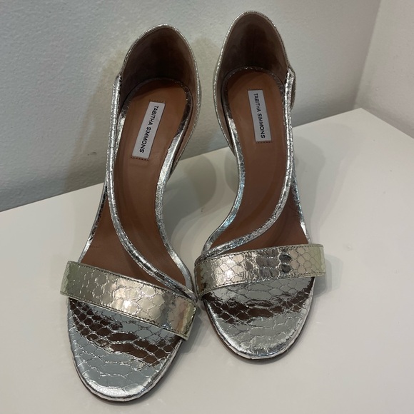 Tabitha Simmons Nile strappy heel in python - Picture 5 of 7